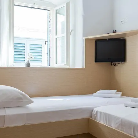 Nivalia A6 Dubrovnik